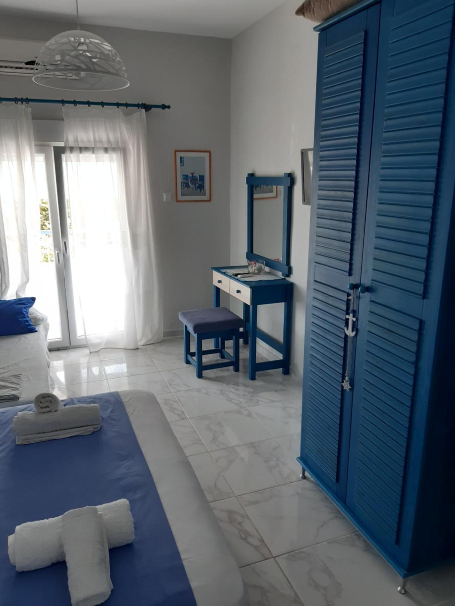 Victoria'S Blue Studios Siviri Dış mekan fotoğraf